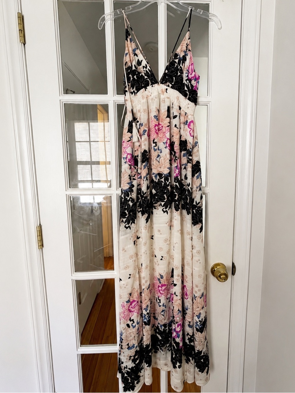The Impeccable Pig Floral Boho Maxi Dress V-Neck Tassel Back S/M